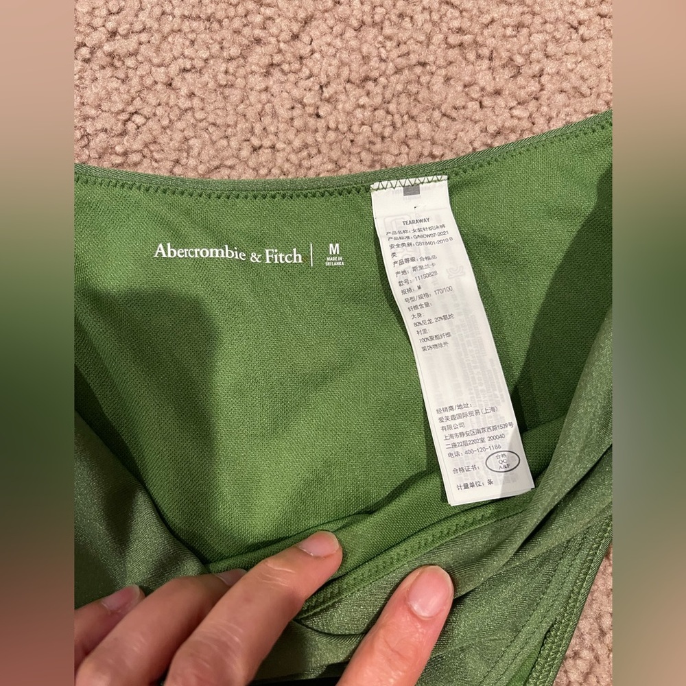 ABERCROMBIE & FITCH green MidRise V-style Cheeky Bottom - Picture 2 of 6